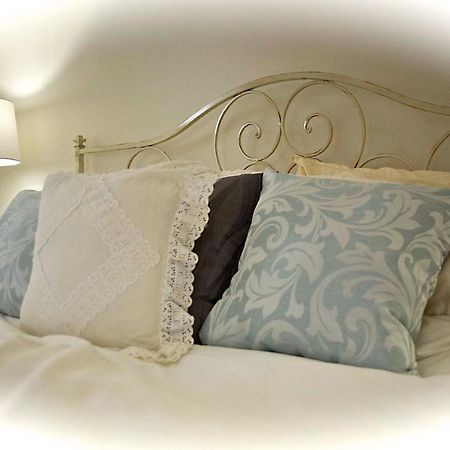 The Cheshire Cat Bed And Breakfast Елора Екстериор снимка